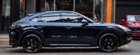 PORSCHE CAYENNE 3.0 V6 E-HYBRID COUPÉ PLATINUM EDITION AWD TIPTRONIC S